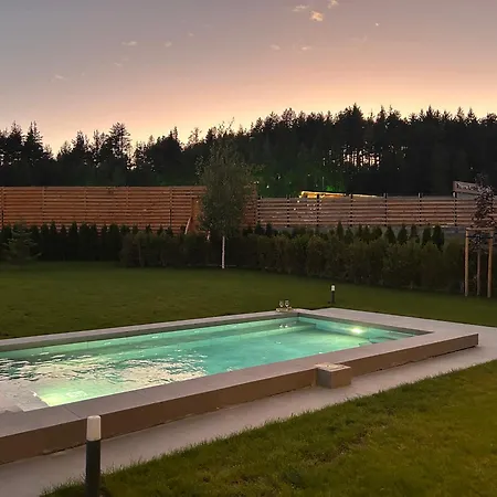 Aquaterra With Hot Pool -