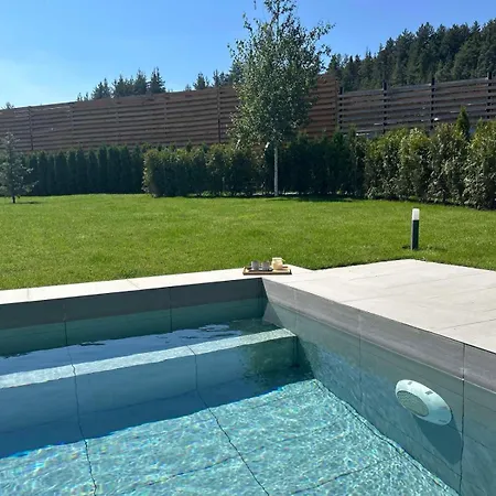 Aquaterra With Hot Pool -