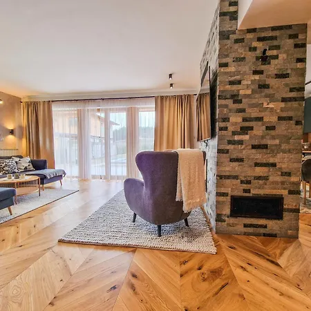 Aquaterra With Hot Pool - 빌라 반야