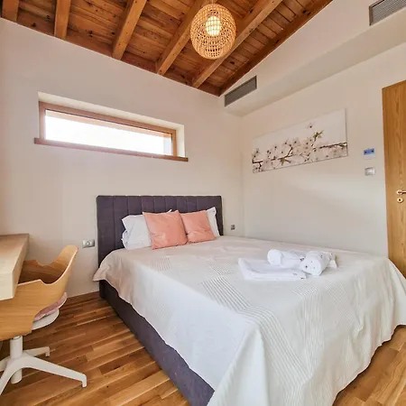 빌라 Aquaterra With Hot Pool - *