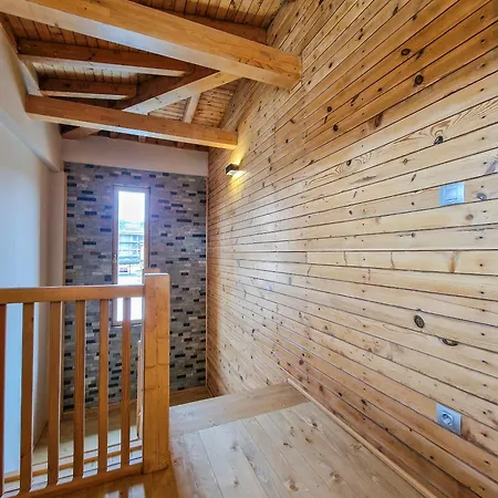 Aquaterra With Hot Pool -