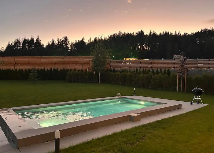 Aquaterra With Hot Pool -